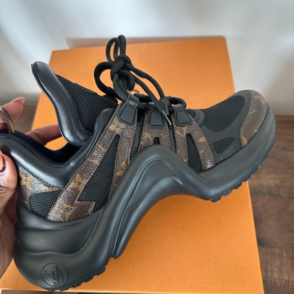 Louis Vuitton Archlight Sneaker - Picture 7 of 16
